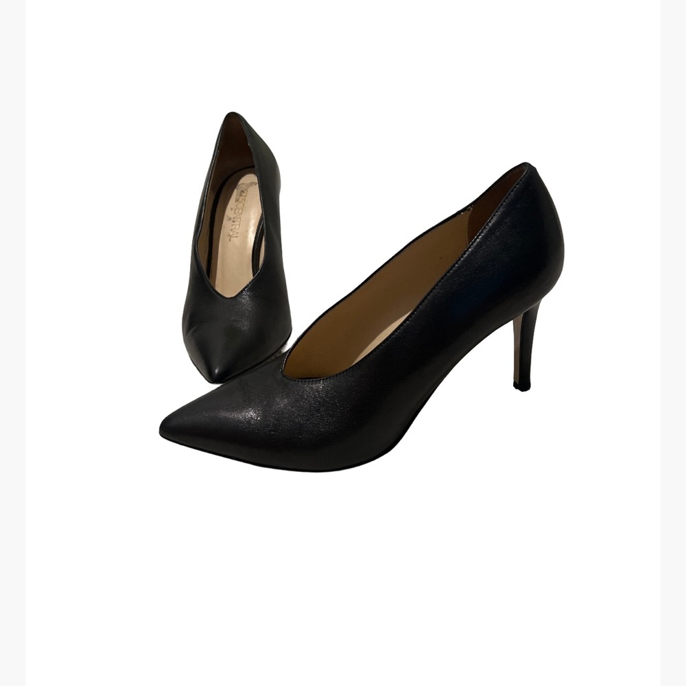 275Central Black Draco heel V cut pointed toe all leather - Picture 5 of 6
